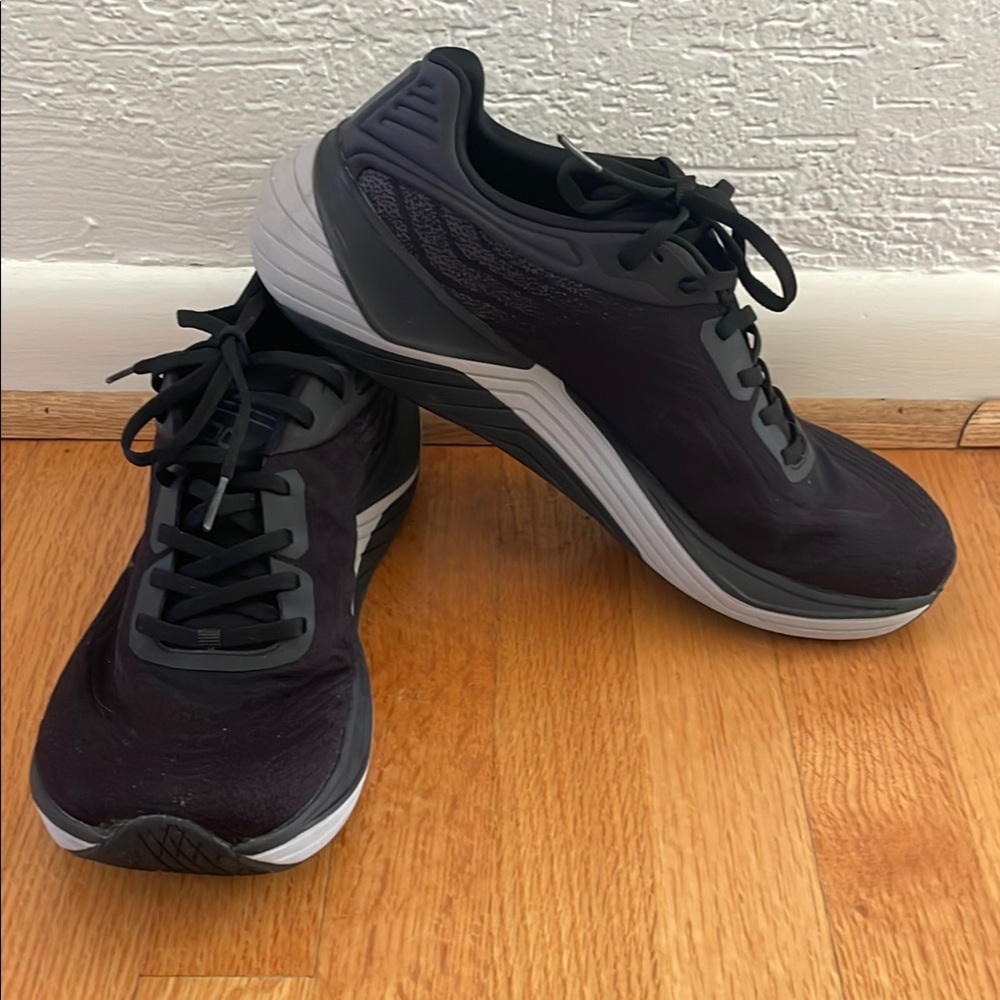 Men's Black Topo Athletic UltraFly 5 Sneakers